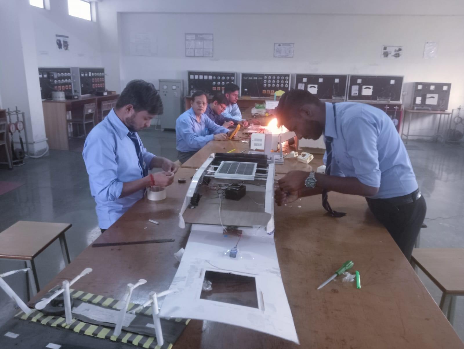 Eshan College of Engineering & Management Agra Labs photo 11